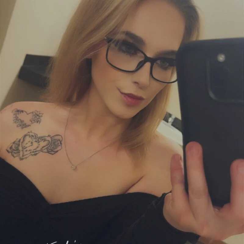 yourfavgirlduh77 — FansOnlyX creator profile