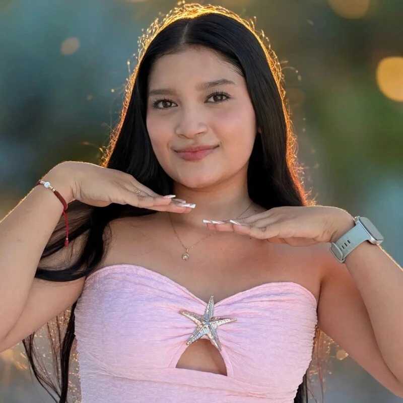 mia_dominguez — FansOnlyX creator profile