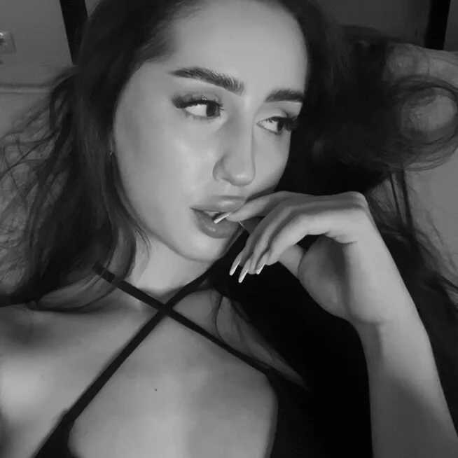 LisaMur_ — FansOnlyX creator profile