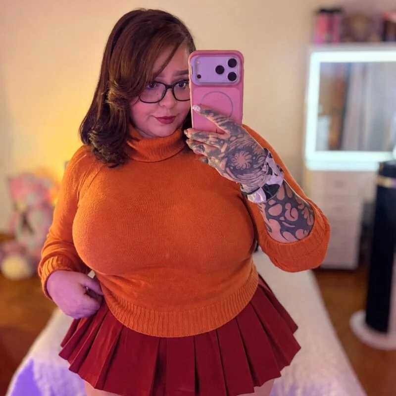 Nanda_rose — FansOnlyX creator profile