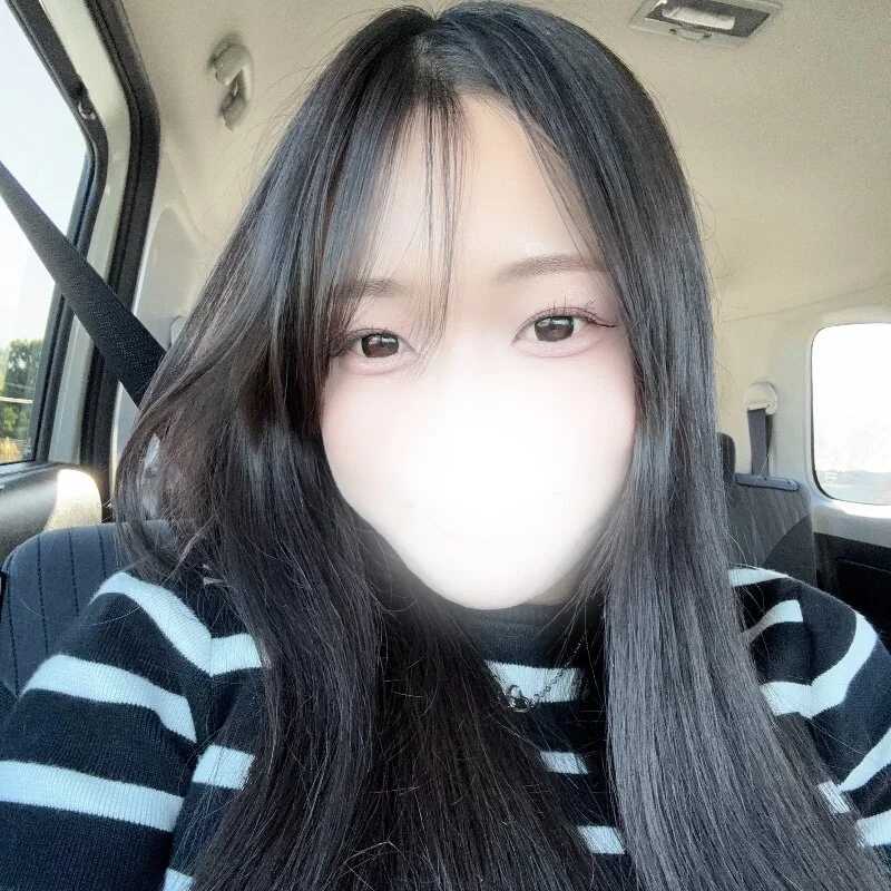 ema__00 — FansOnlyX creator profile