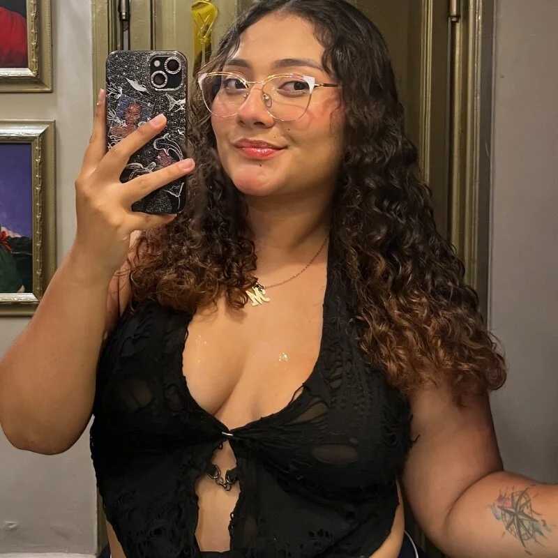 snake_mia — FansOnlyX creator profile