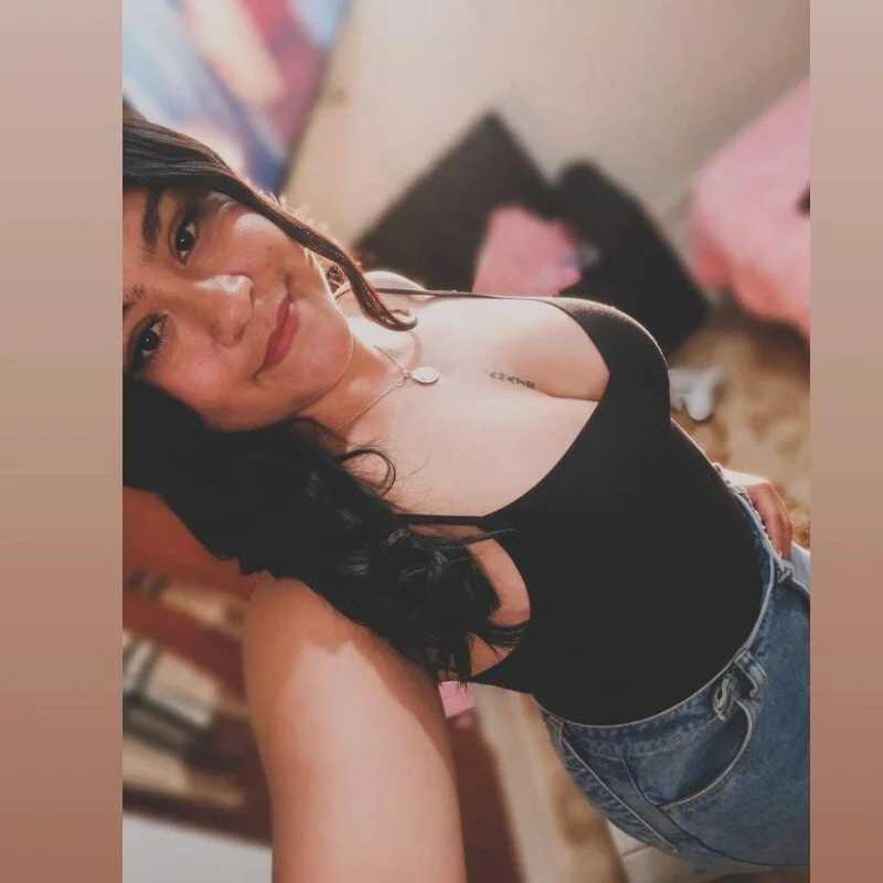 Leslyy19_ — FansOnlyX creator profile