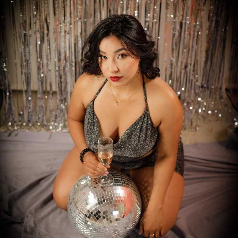 Valentina_Jen — FansOnlyX creator profile