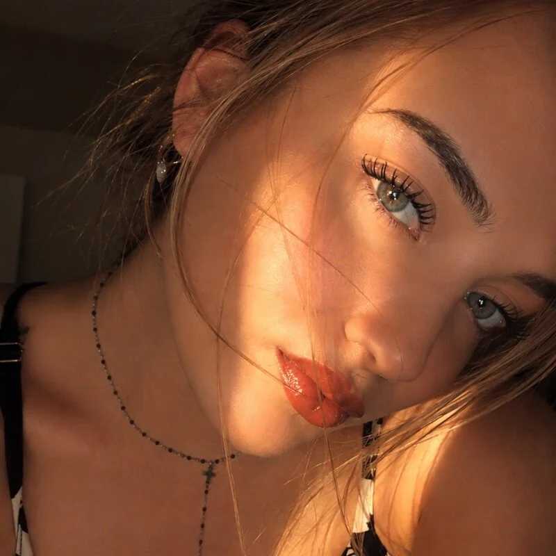 Carlavariatti — FansOnlyX creator profile