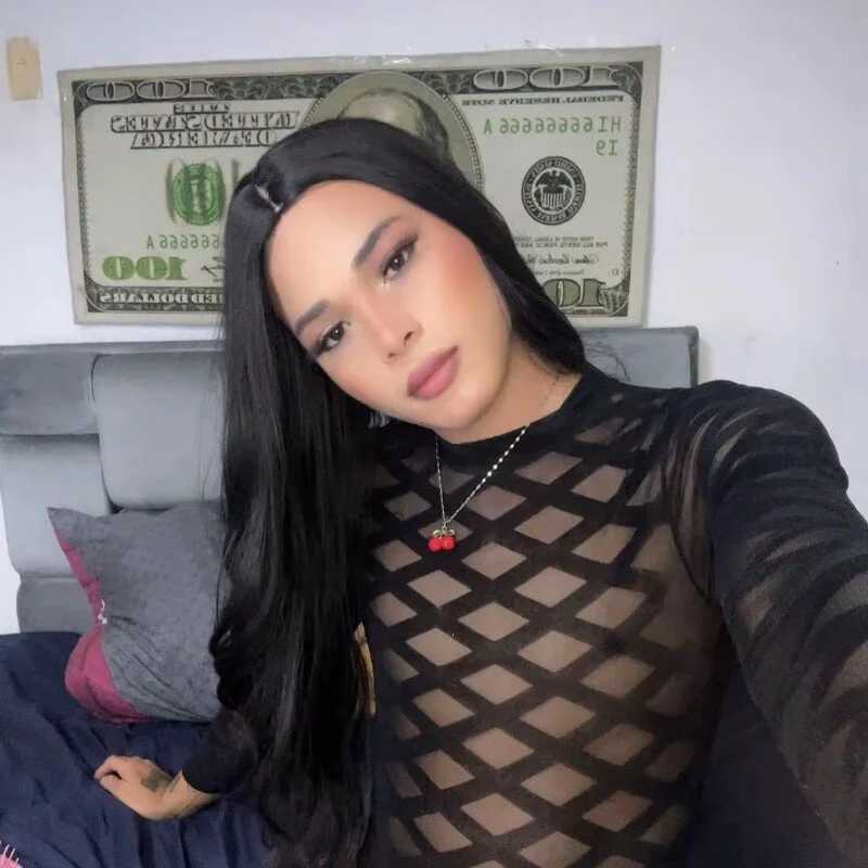 melani_xoxo — FansOnlyX creator profile
