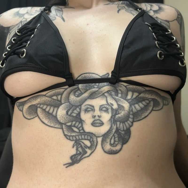 mistress_larentiah — FansOnlyX creator profile