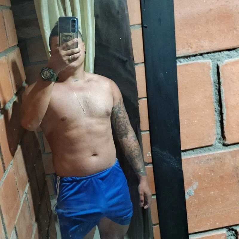 mathi_consentido — FansOnlyX creator profile
