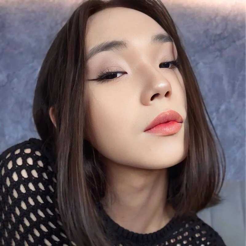 lona_li — FansOnlyX creator profile