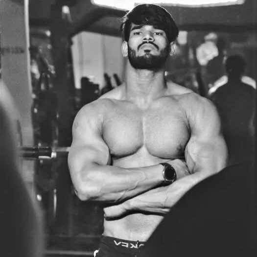 muscularZoro — FansOnlyX creator profile