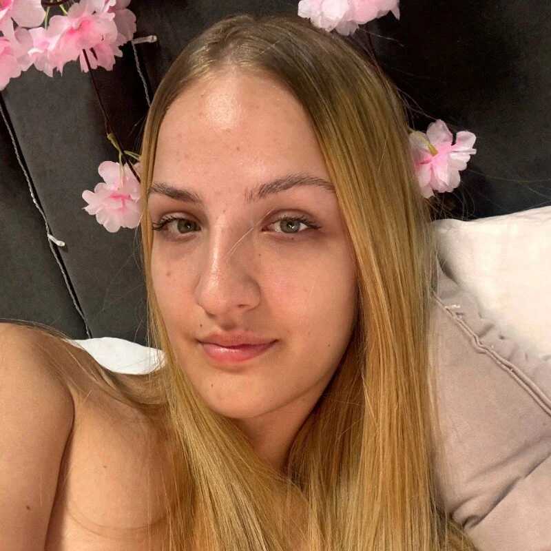 Luna_Vibee — FansOnlyX creator profile