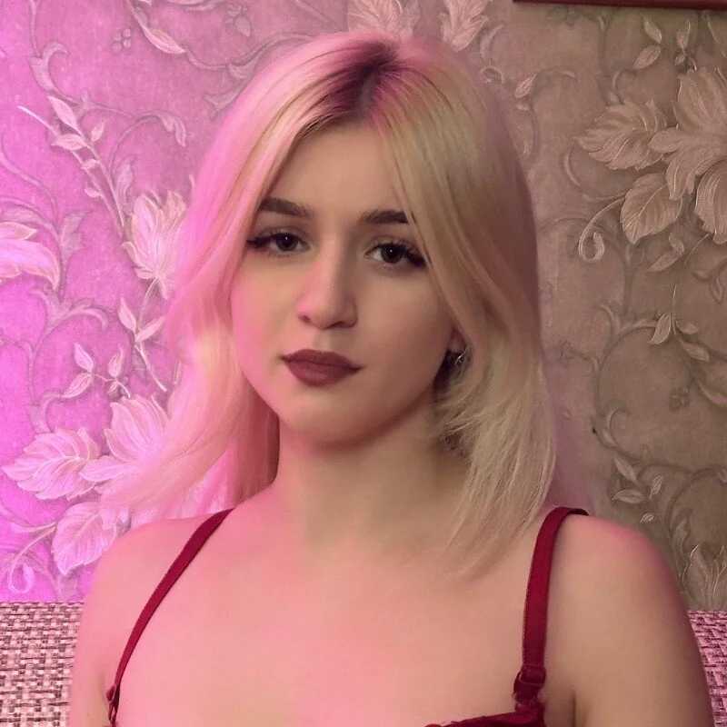 ley_tori — FansOnlyX creator profile