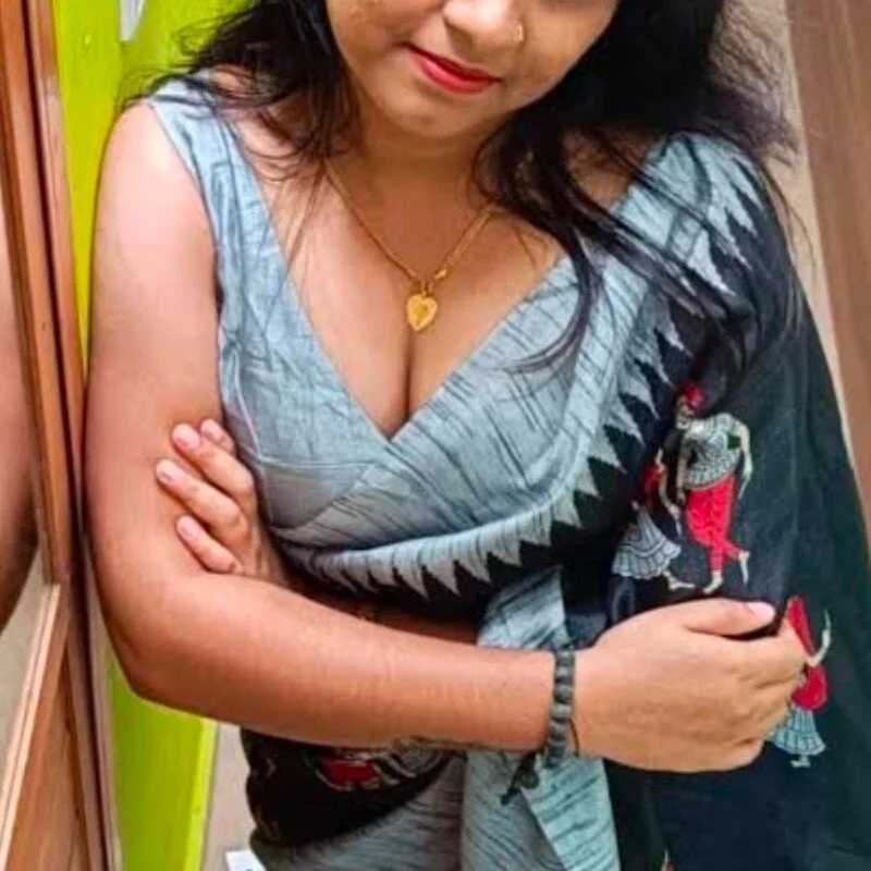 Tamil_Rani- — FansOnlyX creator profile