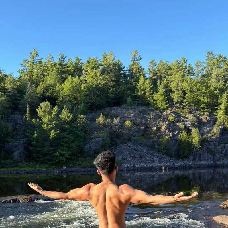 Bigdickguy_05 — FansOnlyX creator profile