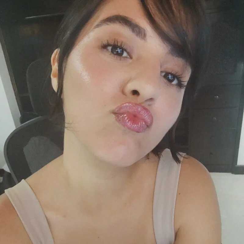 Ariel_pinkdiamond — FansOnlyX creator profile