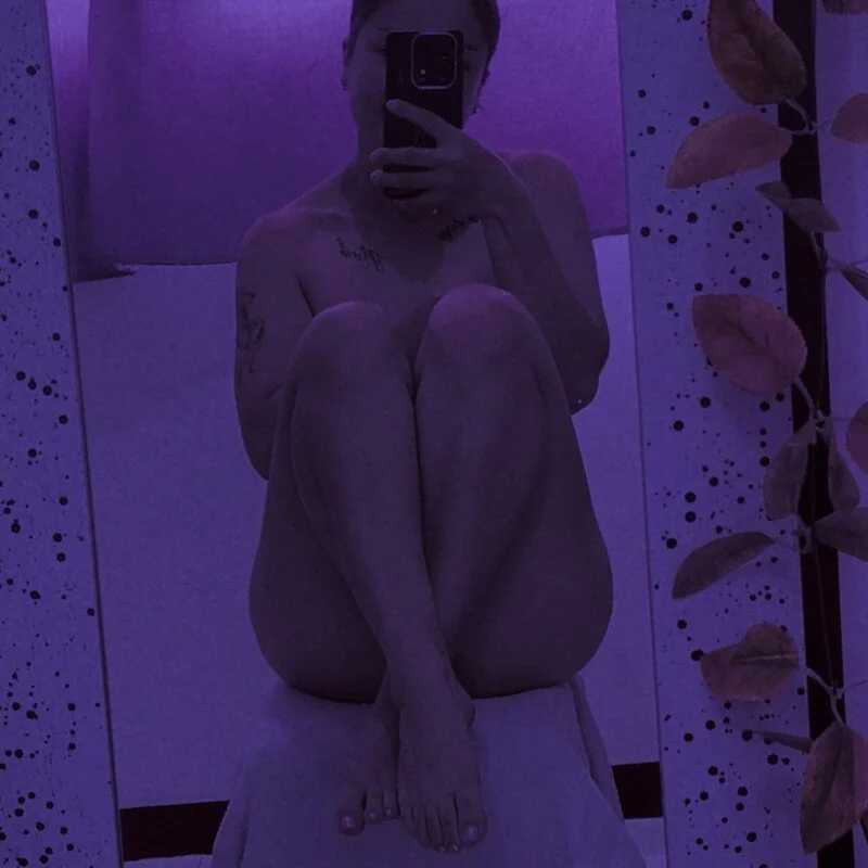 Coralinne__ — FansOnlyX creator profile