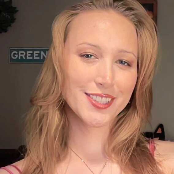 greenxxxqueen — FansOnlyX creator profile