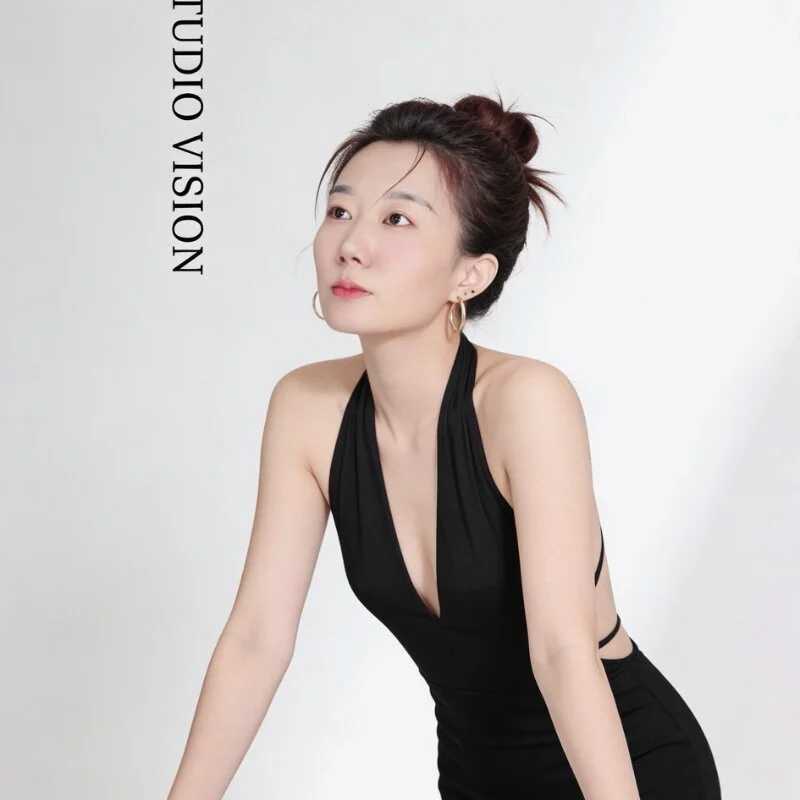 Qiaoqiao18 — FansOnlyX creator profile