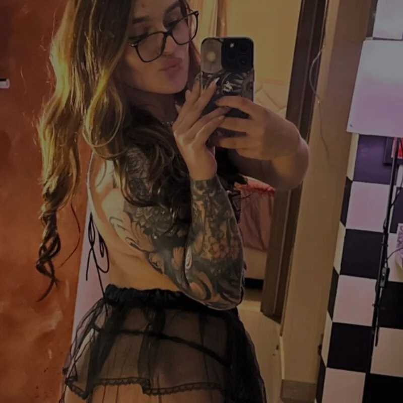 evy_orange1 — FansOnlyX creator profile