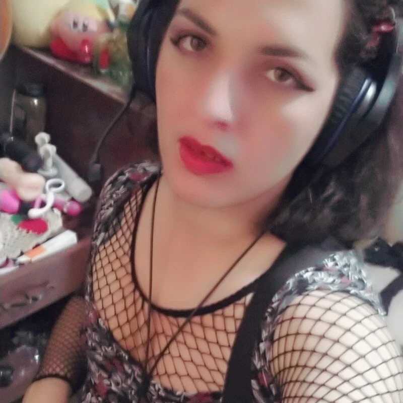 SissyFlorAzul — FansOnlyX creator profile