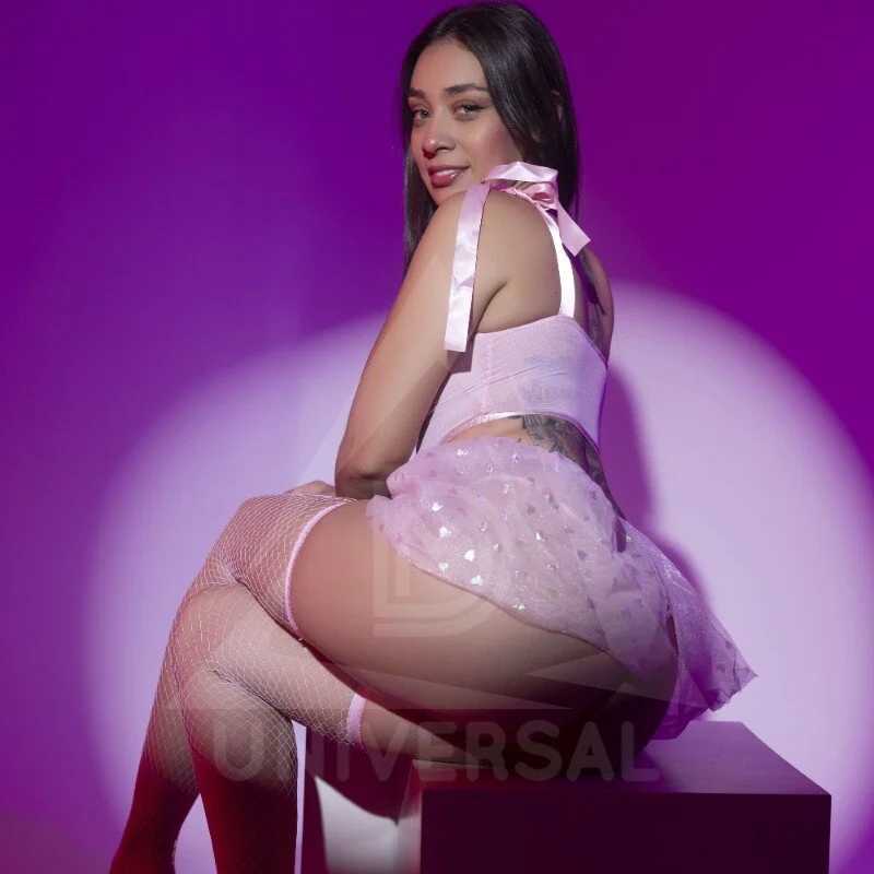 NahimiThompson — FansOnlyX creator profile
