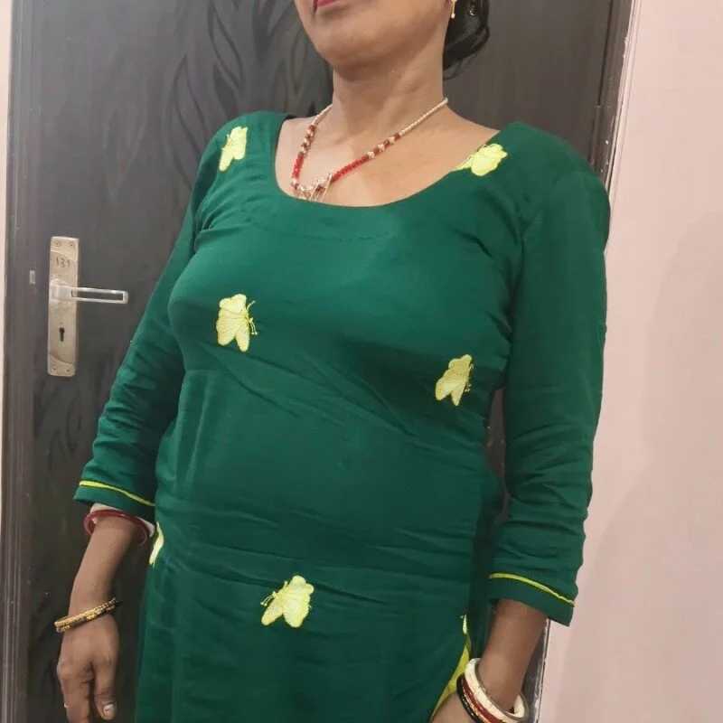 Bangali-aunty — FansOnlyX creator profile