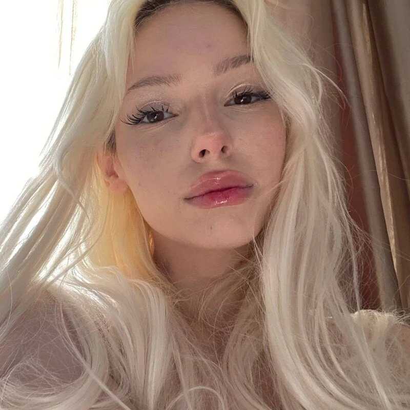 Mooniesiesita — FansOnlyX creator profile