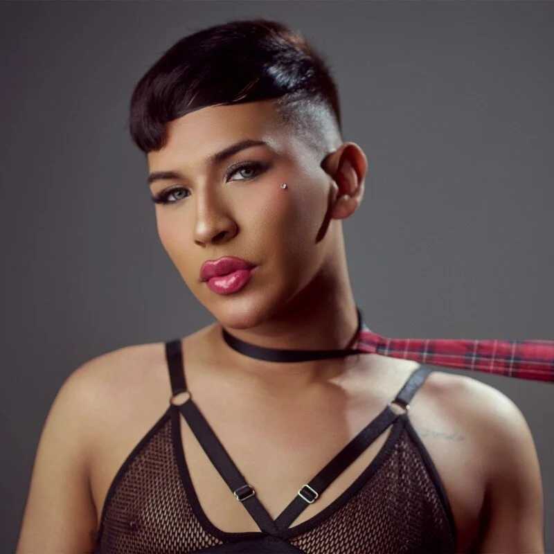 NikkiBlake — FansOnlyX creator profile