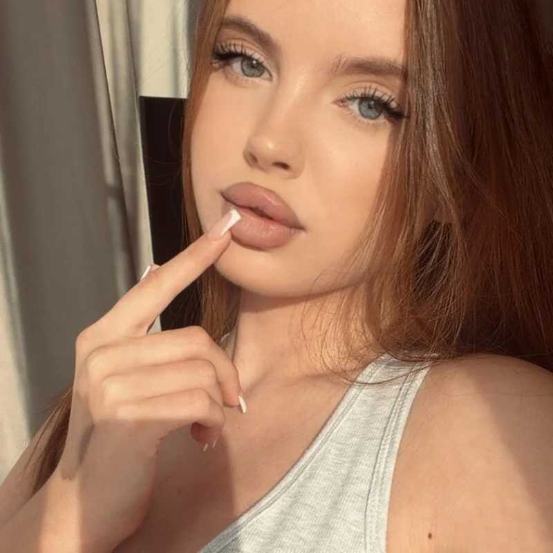 aminaliven — FansOnlyX creator profile