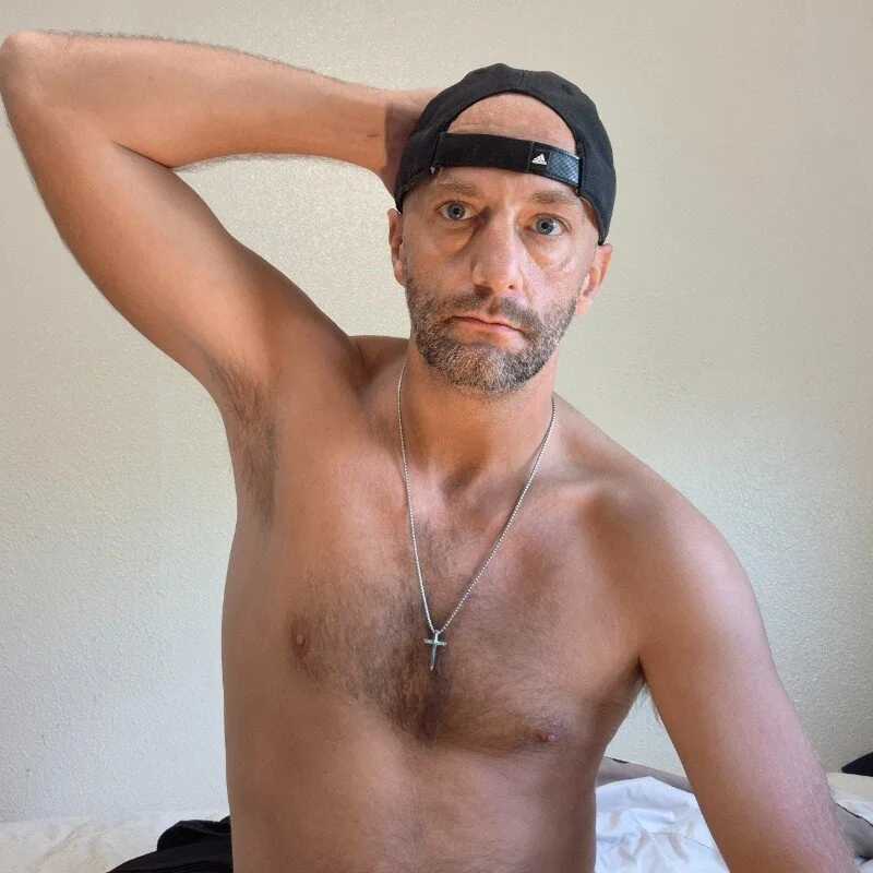 Hot_Stud_360 — FansOnlyX creator profile