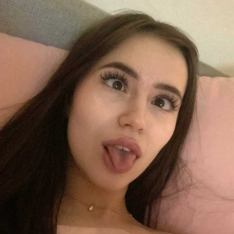 Chloeee4200 — FansOnlyX creator profile