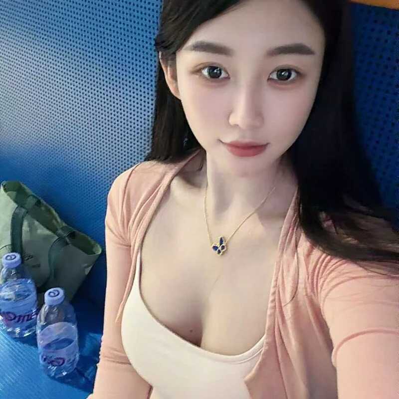 yueyue-333 — FansOnlyX creator profile