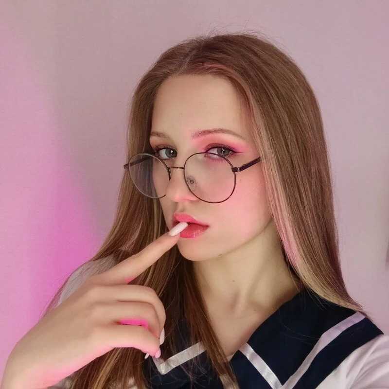 Vega_Taylor — FansOnlyX creator profile