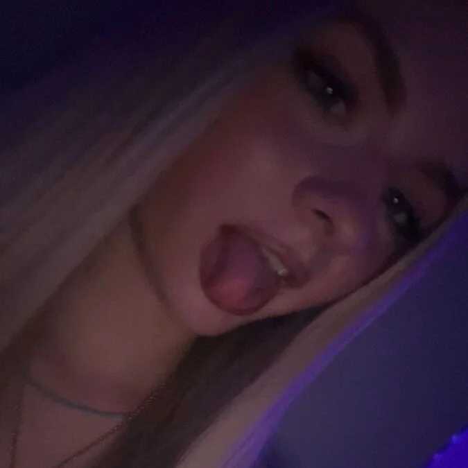 Arabic_hot-sally — FansOnlyX creator profile