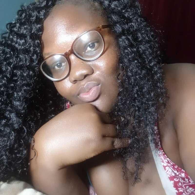 Bellz_sexy — FansOnlyX creator profile