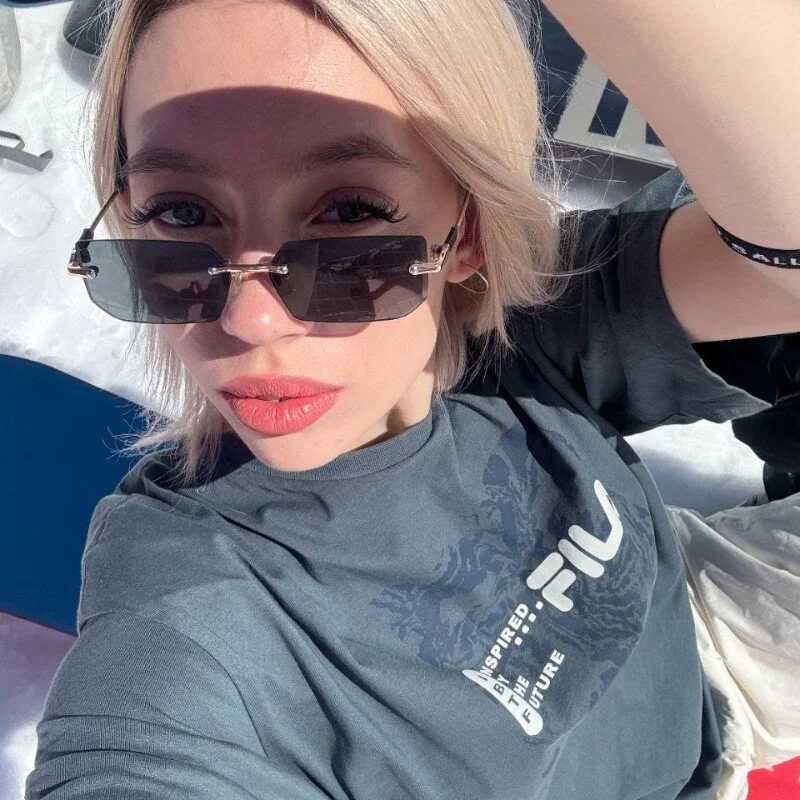 BlondeKelly — FansOnlyX creator profile