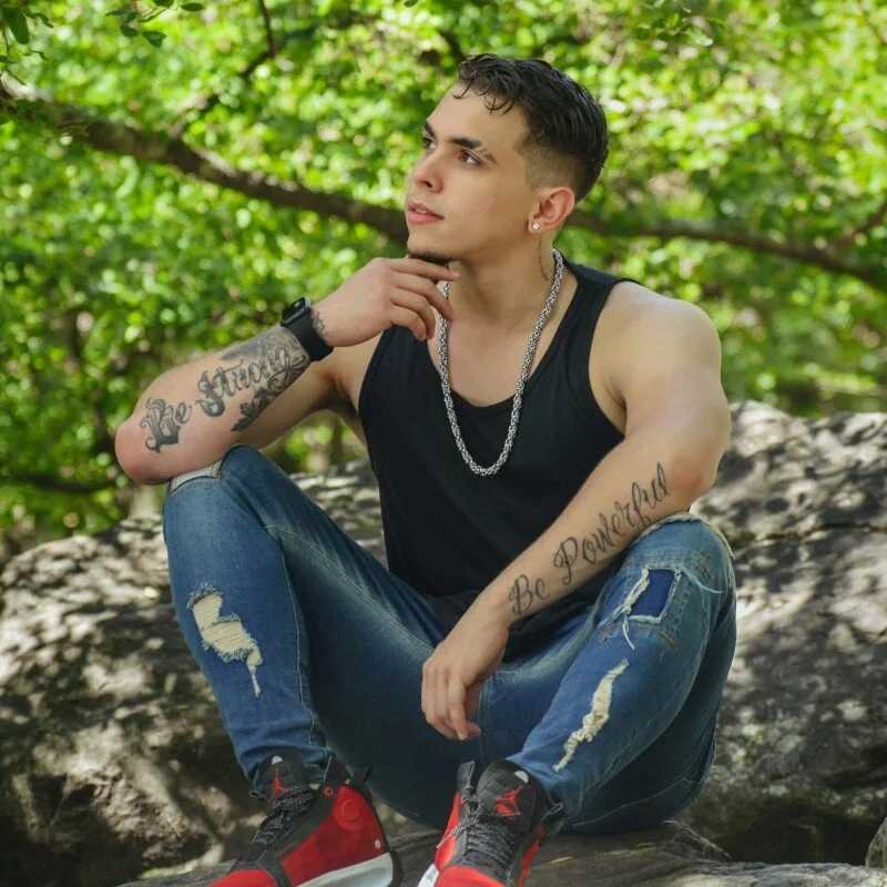 Liam_walk_ — FansOnlyX creator profile