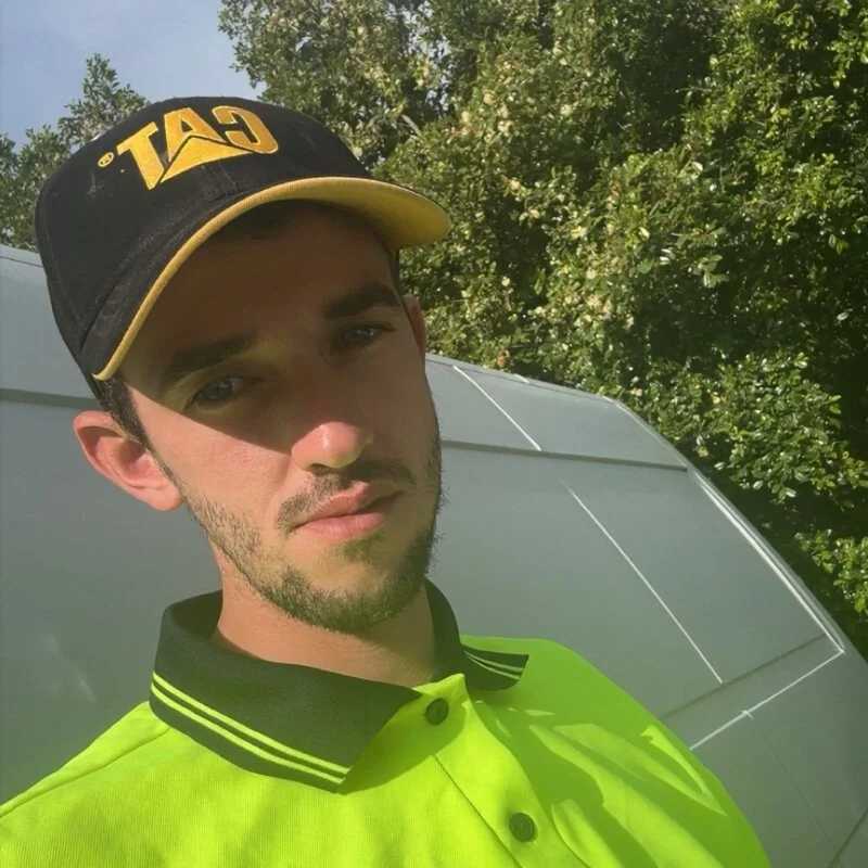 antoitoi — FansOnlyX creator profile