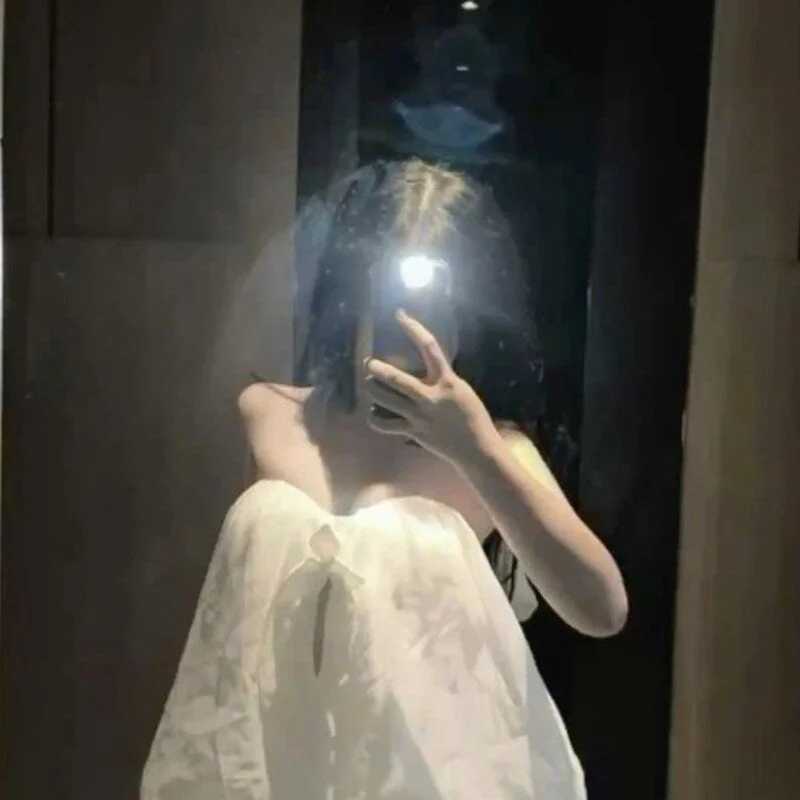 Rose_Thorny2k — FansOnlyX creator profile