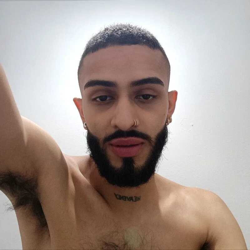 Aureliano_001 — FansOnlyX creator profile