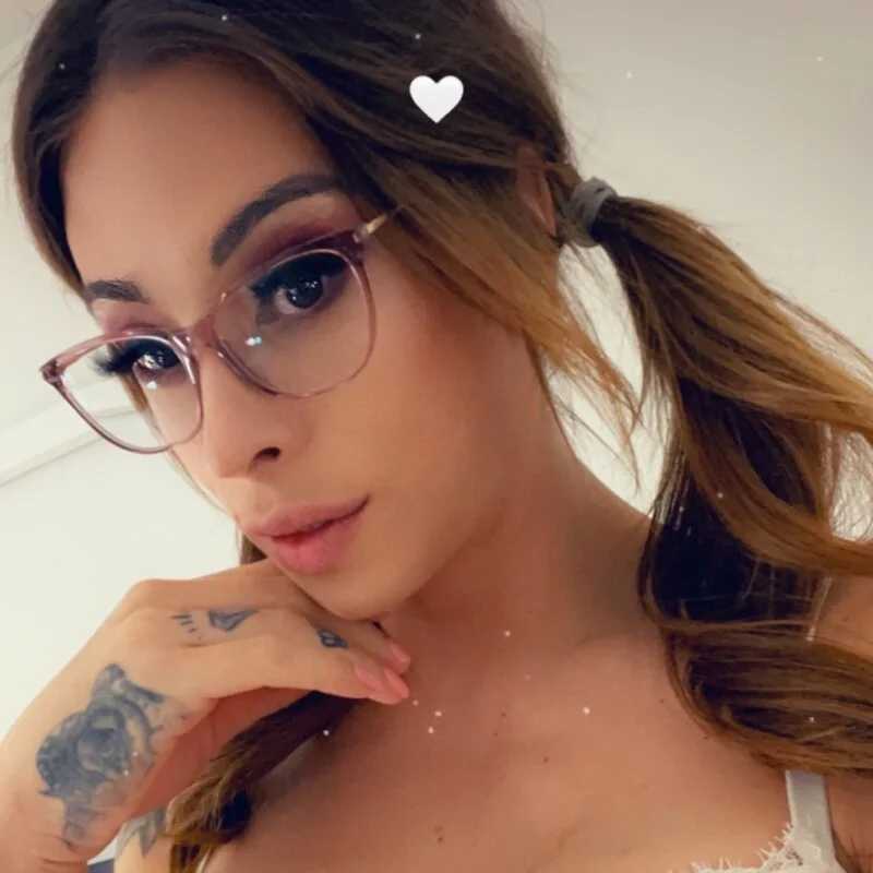 Caseykissesxoxo — FansOnlyX creator profile
