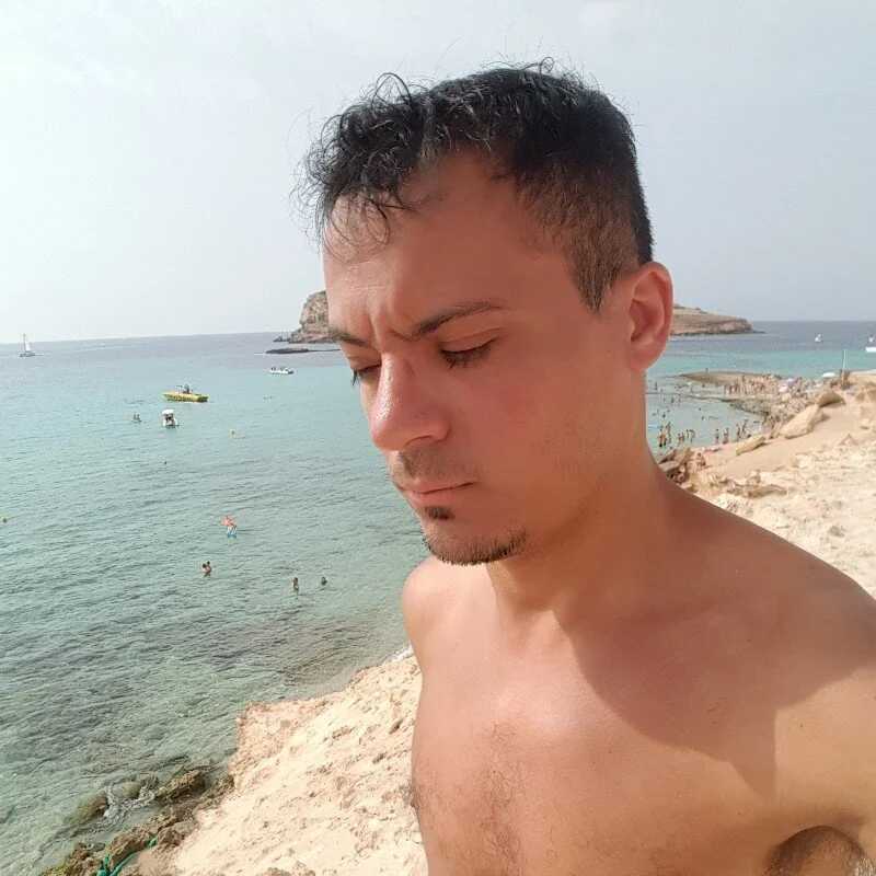 guachin_hunk — FansOnlyX creator profile