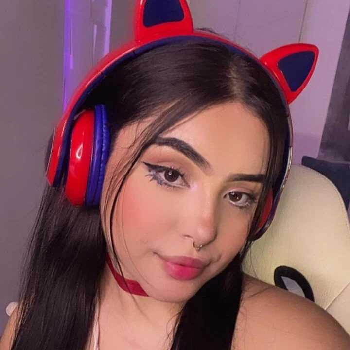 Adhara_vega — FansOnlyX creator profile