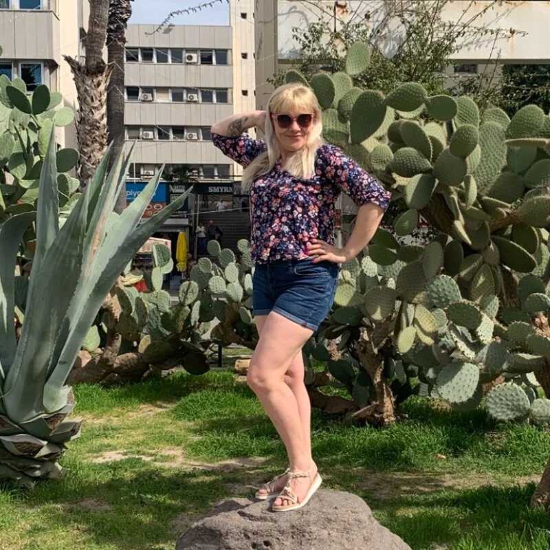 Lia_Laguna77 — FansOnlyX creator profile