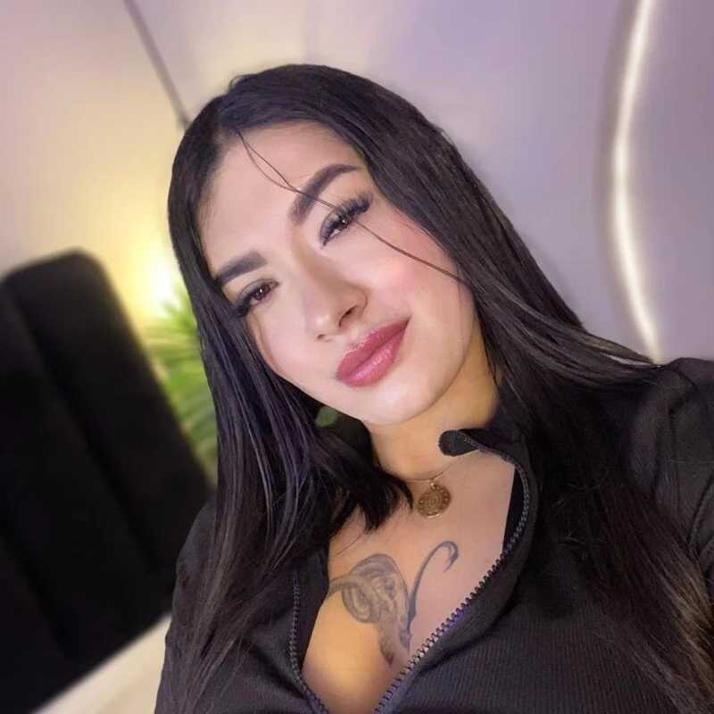 Juli_Casanova — FansOnlyX creator profile