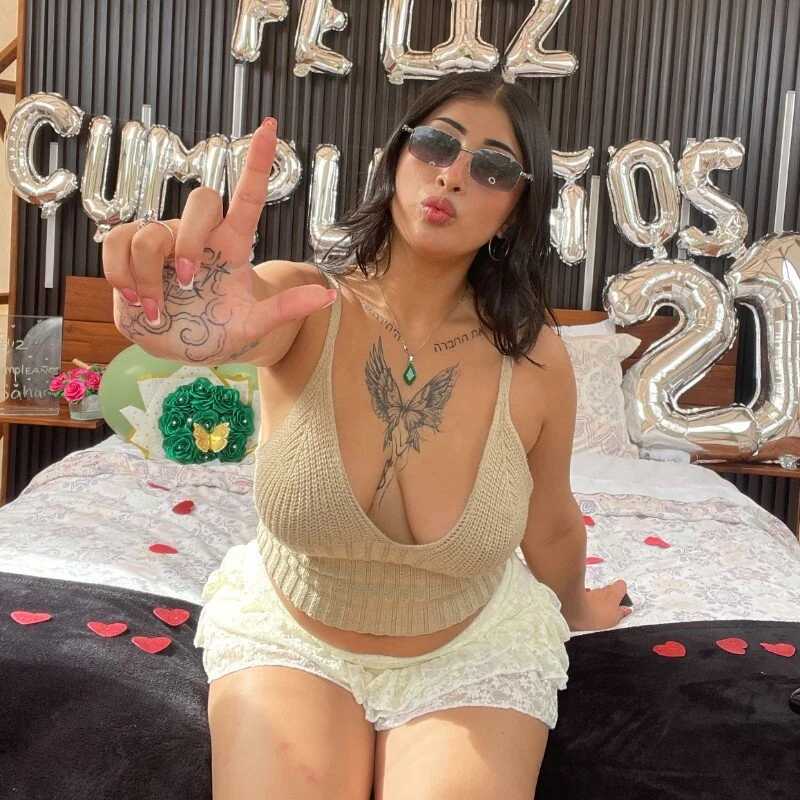 Dulcineaa77 — FansOnlyX creator profile
