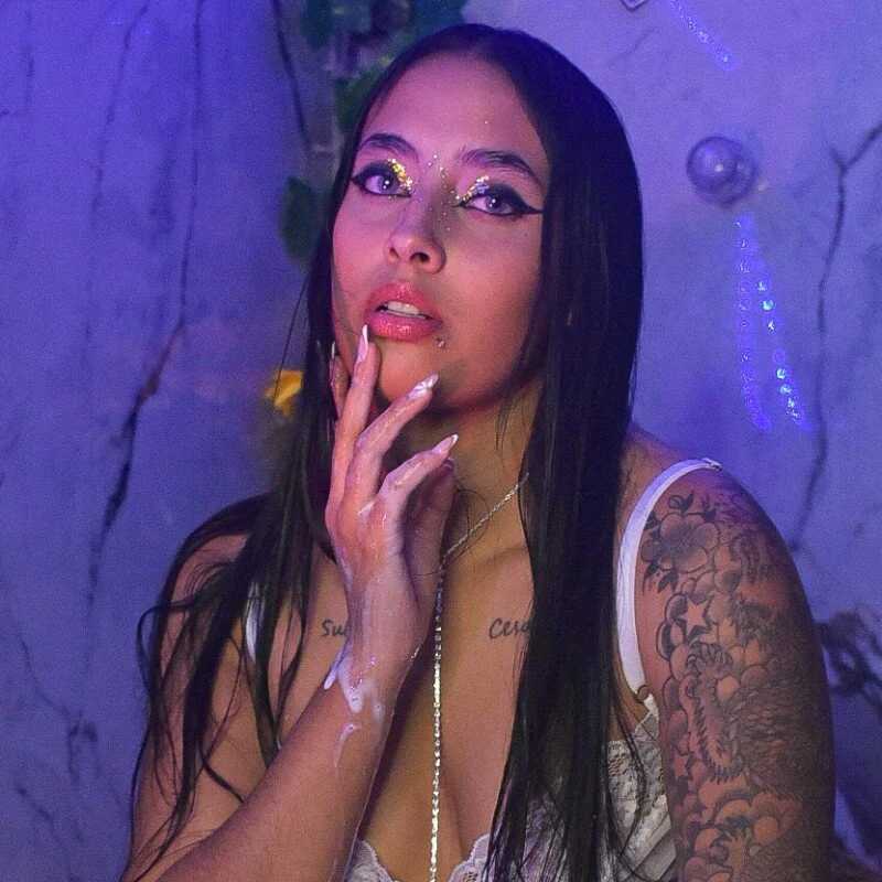 charlotte_kisss — FansOnlyX creator profile