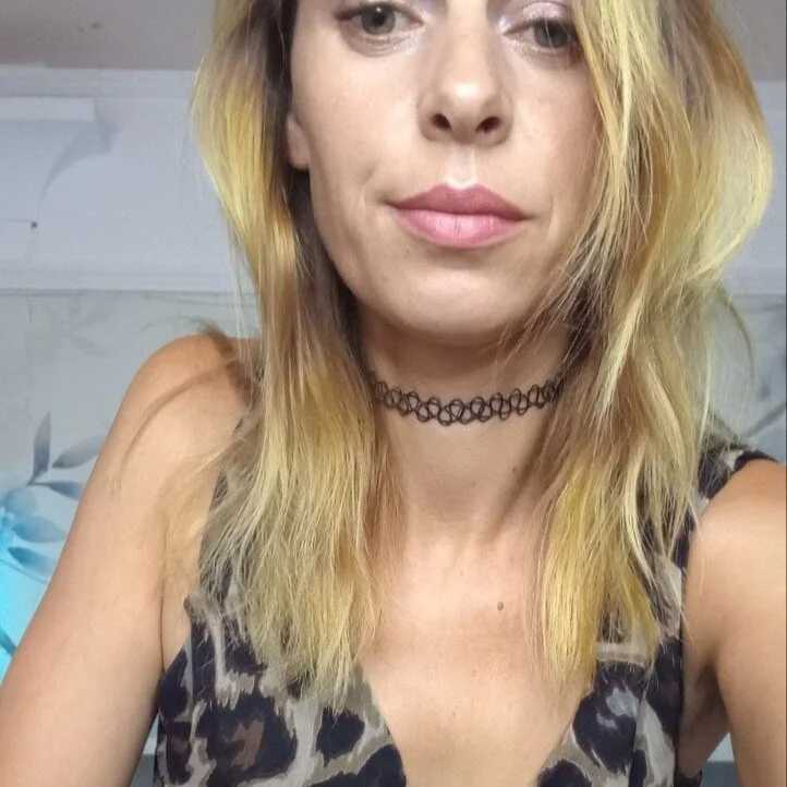 Bellacandyy — FansOnlyX creator profile