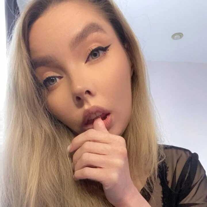 PolinaXXXXXJones — FansOnlyX creator profile