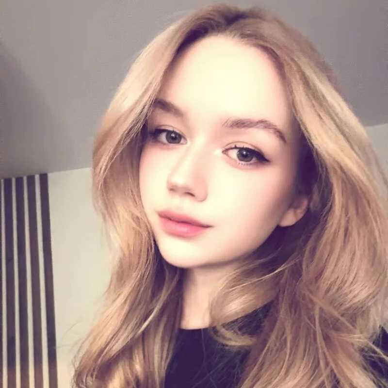 viyy — FansOnlyX creator profile